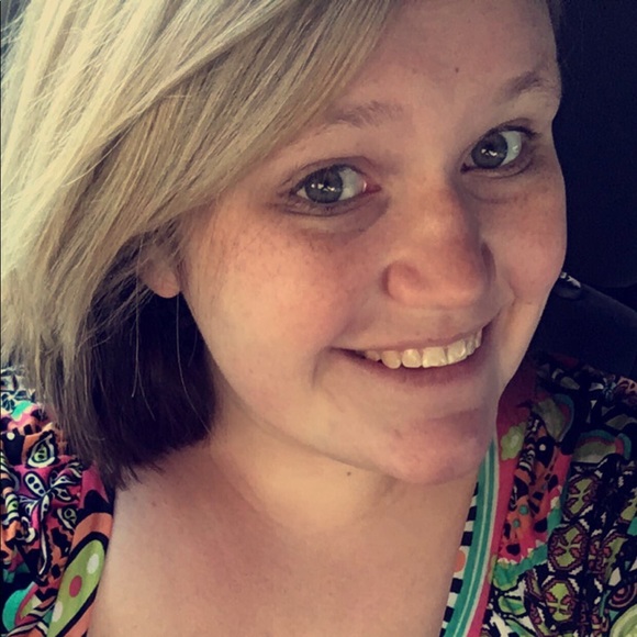 Meet your Posher, Brooklyne - Picture 1 of 1